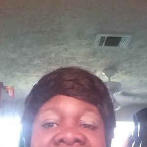 Meet your Posher, Sheila